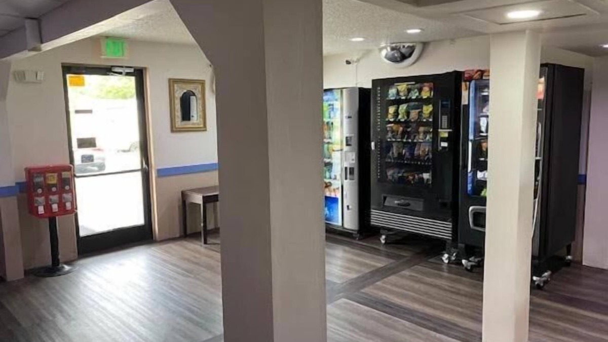 Rocky Mount Hotel | Americas Express Inn
