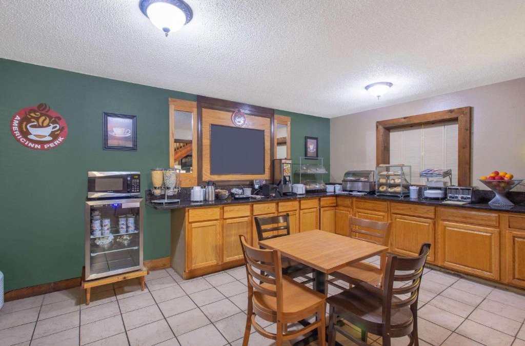 Black River Falls Hotel | AmericInn by Wyndham Black River Falls I-94 on ATV Trail