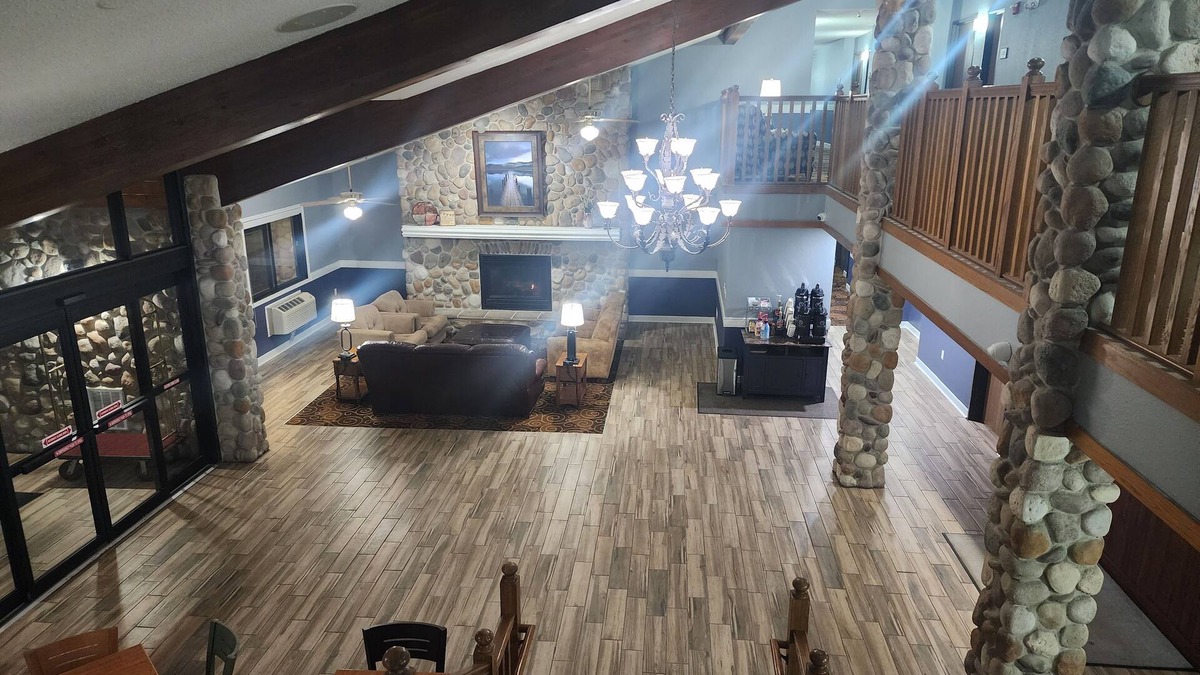 Austin Hotel | AmericInn by Wyndham Austin