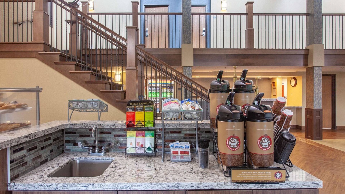 Mankato Hotel | AmericInn by Wyndham Mankato Event Center