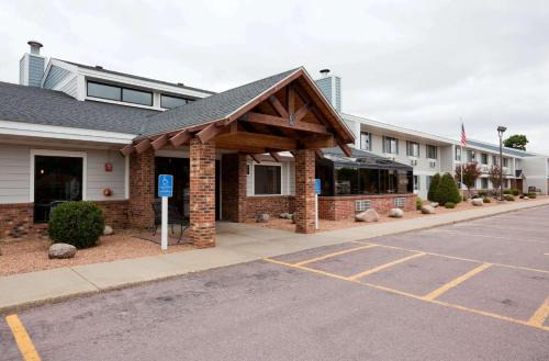 Saint Peter Hotel | AmericInn by Wyndham St. Peter