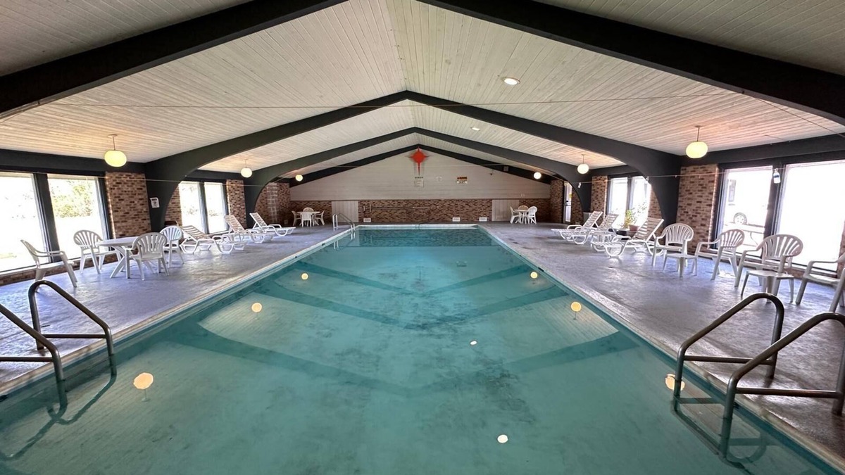St Croix Falls Hotel | AmeriVu Inn and Suites - St. Croix Falls