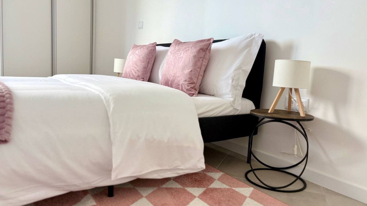 Nossa Senhora do Populo Apartment | Amethyst House