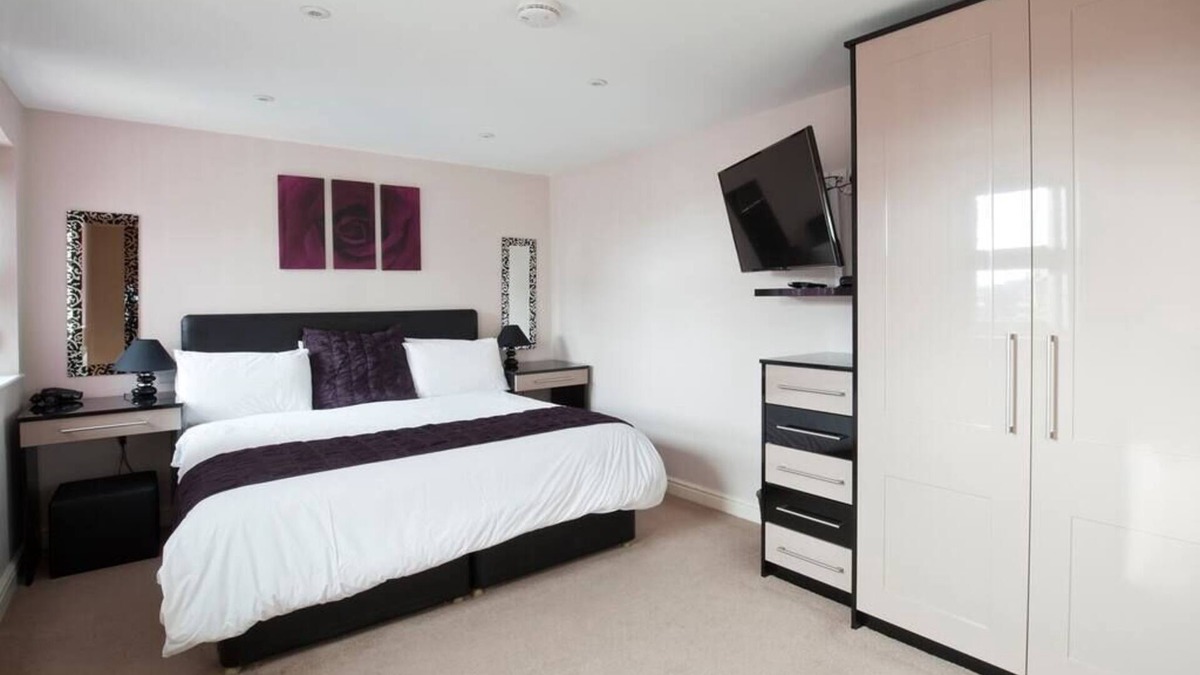 Caister-on-Sea Apartment | Amethyst - Spacious apartment near the Sea
