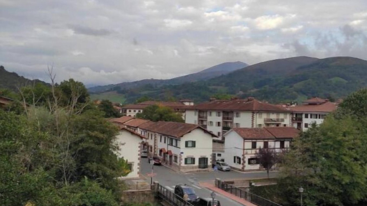 Elizondo Apartment | Amezti Apartment