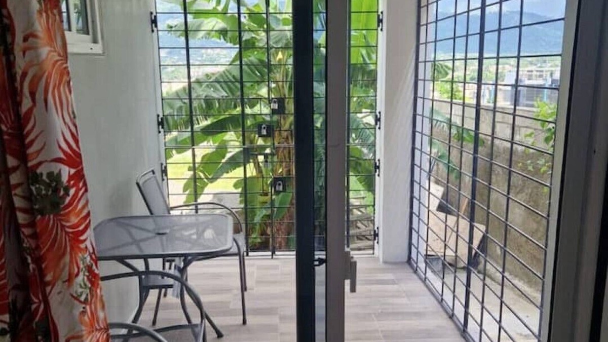 Beverly Hills Apartment | Amharic Jamaica