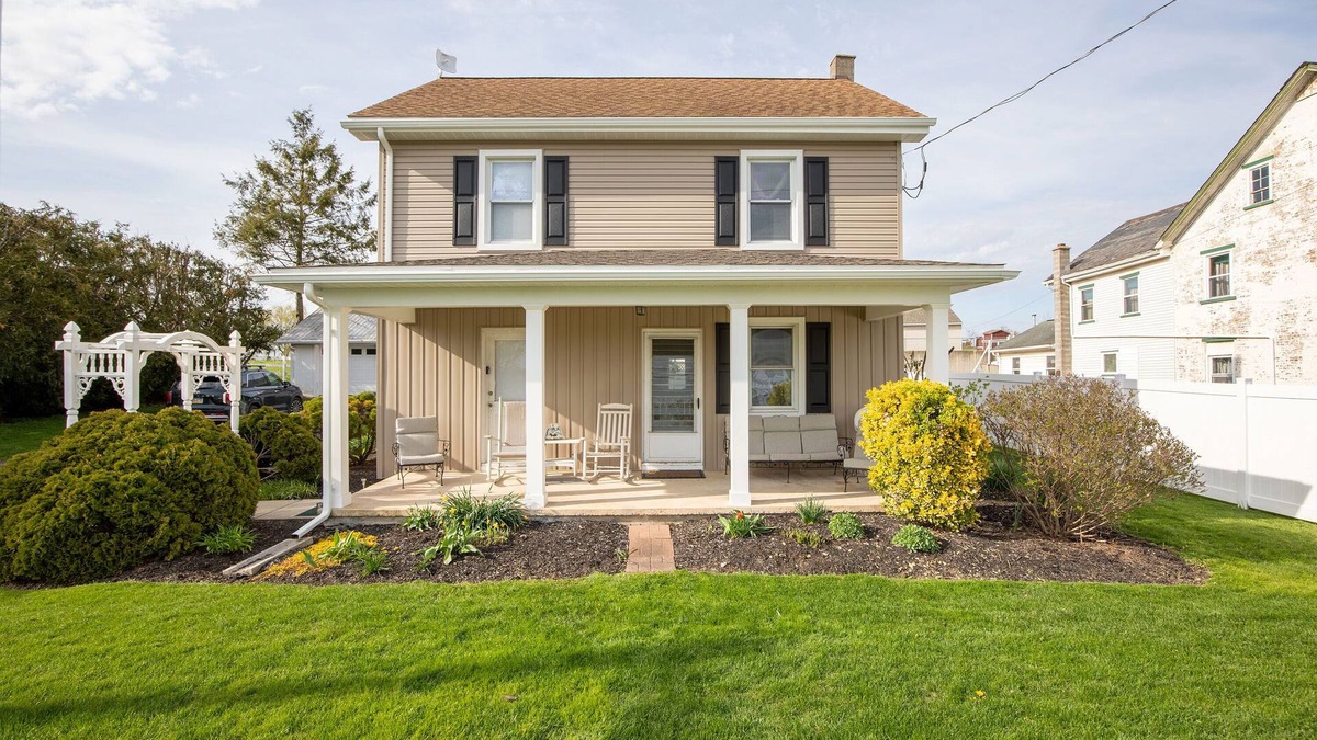 Bird In Hand House | Amish Stay Vacation Home - Bird in Hand, Lancaster PA