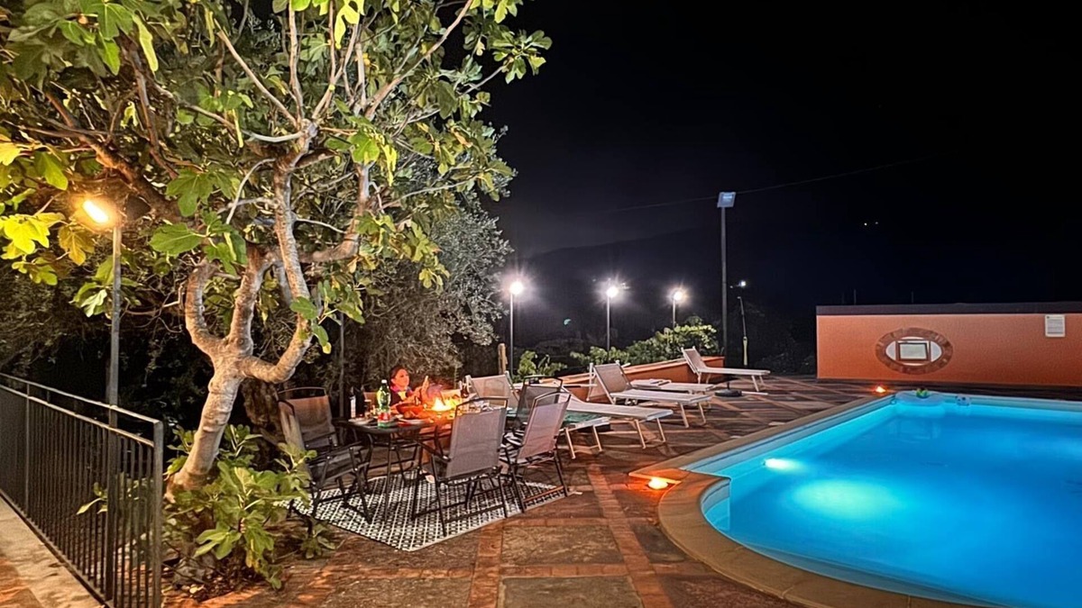 Linguaglossa Villa | Among the scents and wonders of Etna