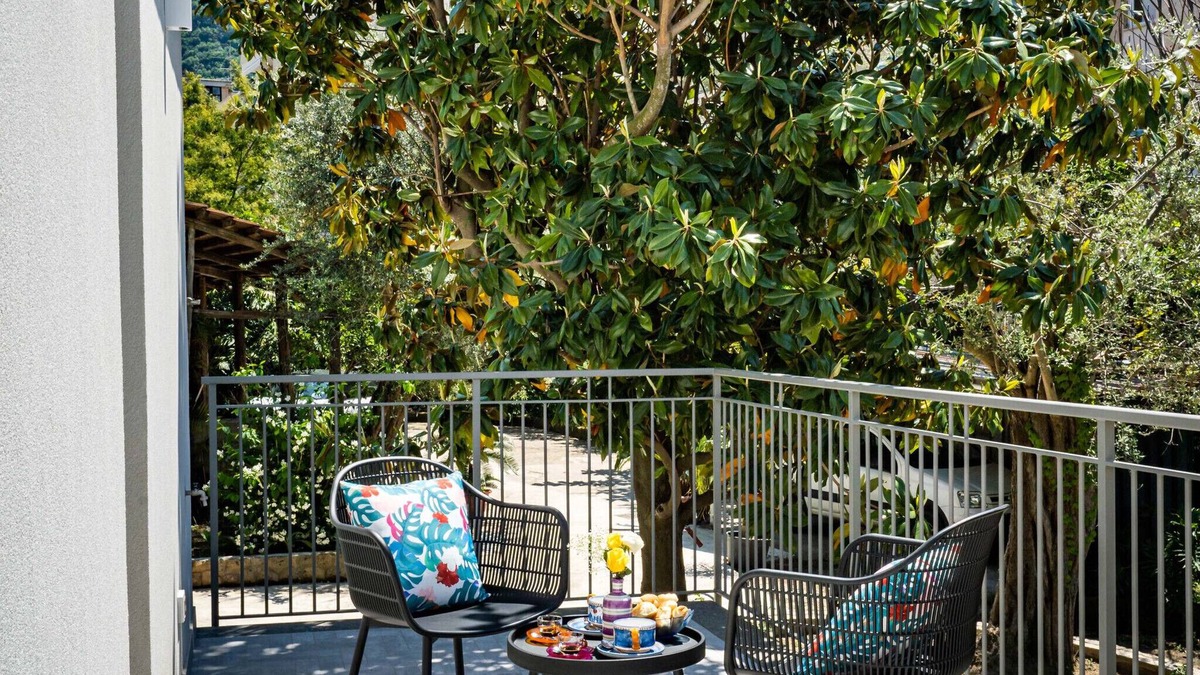 Sorrento Villa | AMORE RENTALS - Villa Alice with Garden, Air Conditioning and Terrace