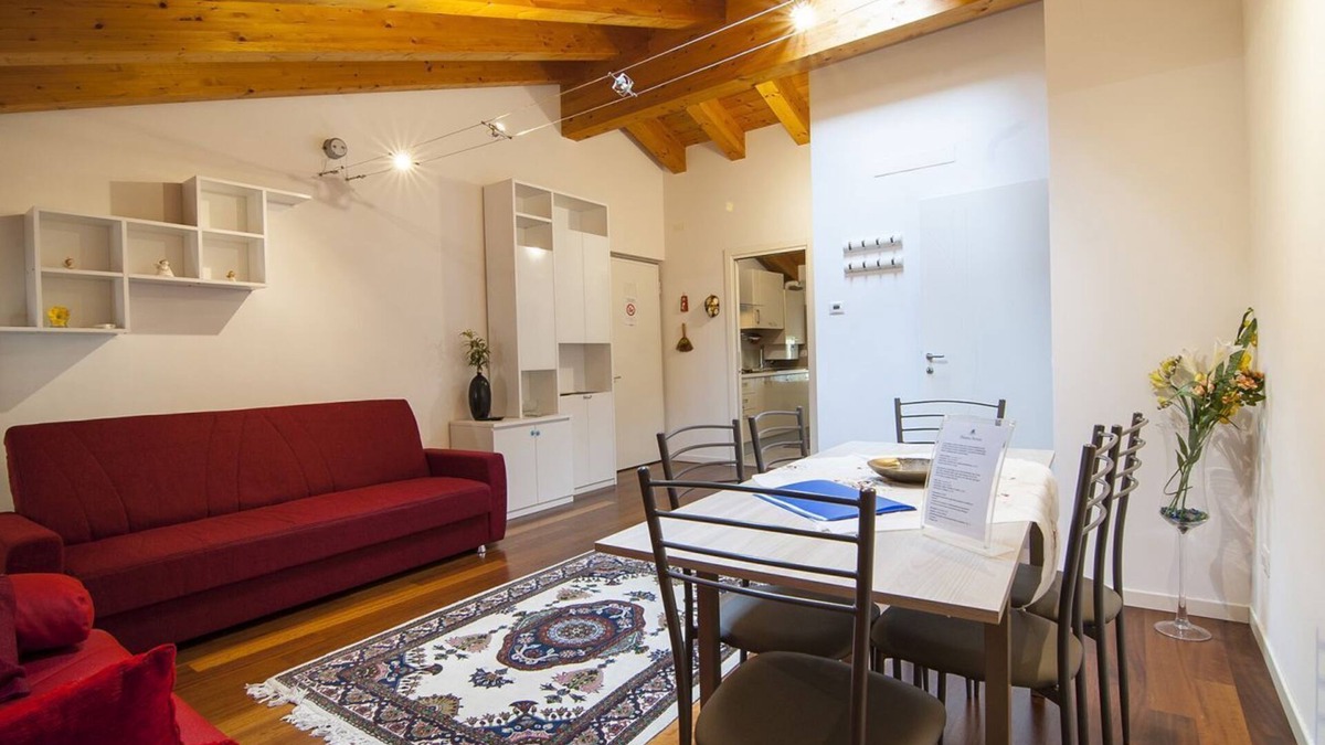 San Zeno Apartment | Ampio alloggio con 2 camere e 2 bagni