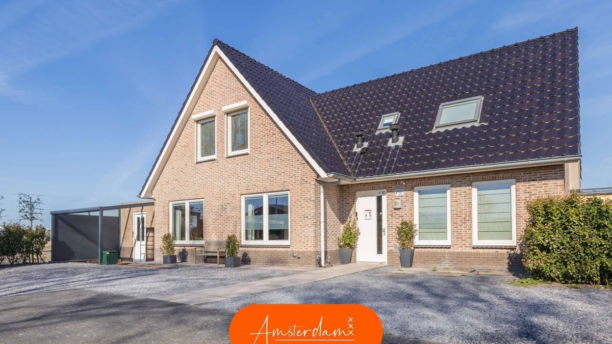 Zwanenburg House | Amsterdam Villa | 20+ Beds | Jacuzzi & Sauna
