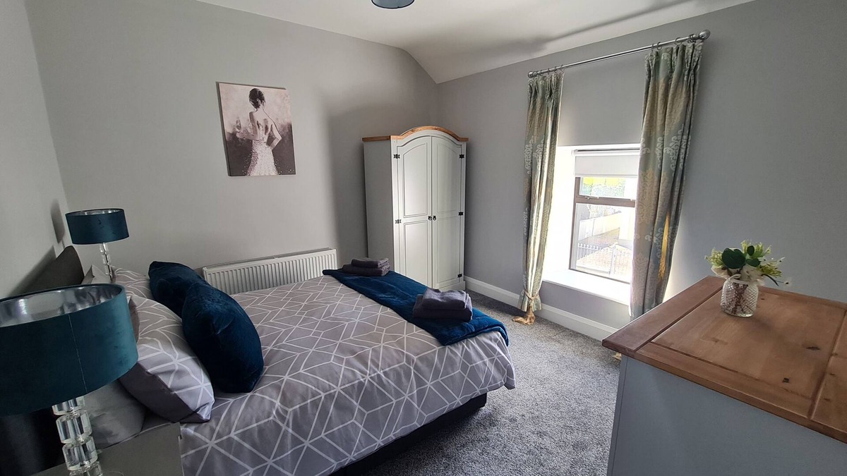 Stranorlar House | Amy's Place Charming 3 Bed House Donegal, Sleeps 5
