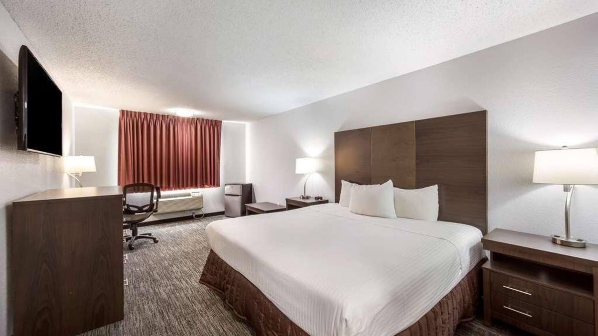 Grants Pass Hotel | An Adventure Awaits! Explore and Enjoy the Beauty of Grants Pass, Oregon!