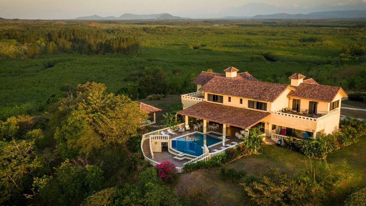 Boca Chica Villa | An all inclusive remote villa near Playa Hermosa
