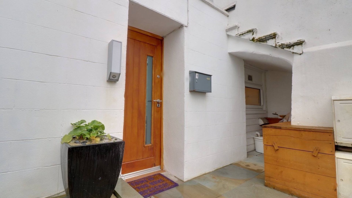 Beaumont Apartment | An Amazing Apartment with FREE onsite parking
