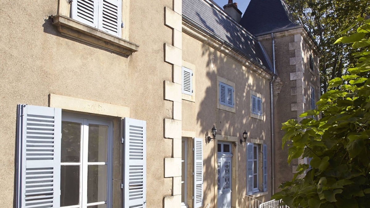 Rully House | An authentic mansion near Beaune in a well-known wine village