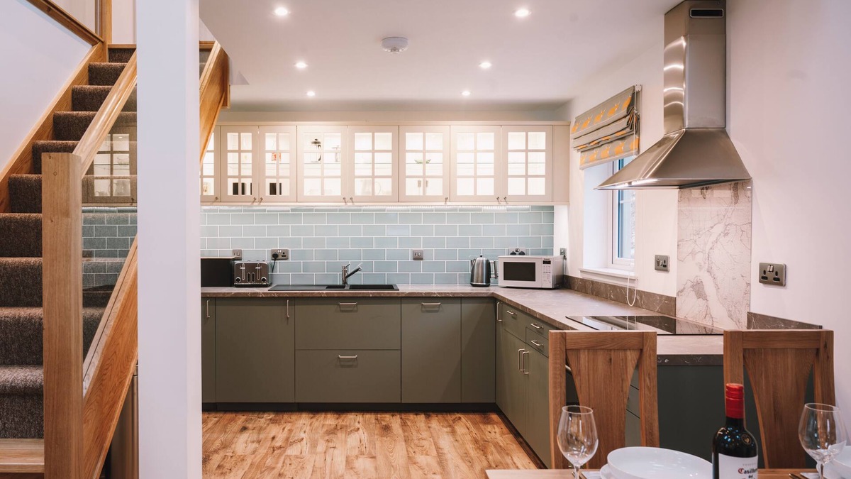 Dornie House | An Dòbhran - a spacious seaside luxury home