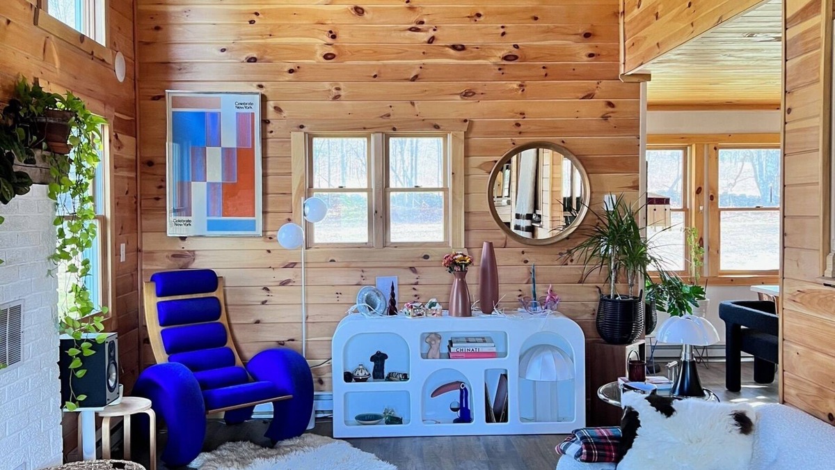 Starlight Cabin | An Eclectic Private Cabin on Ten Wooded Acres