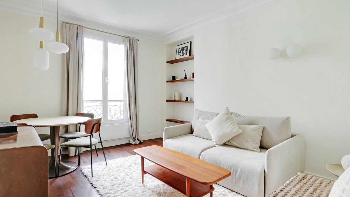 Notre-Dame-des-Champs Apartment | An Elegant 1-BR in Saint-Germain