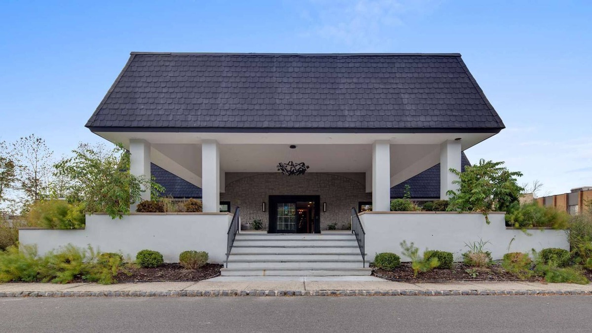 New Providence House | An Elegant Boutique Hotel in New Jersey - The Hub Murray Hill