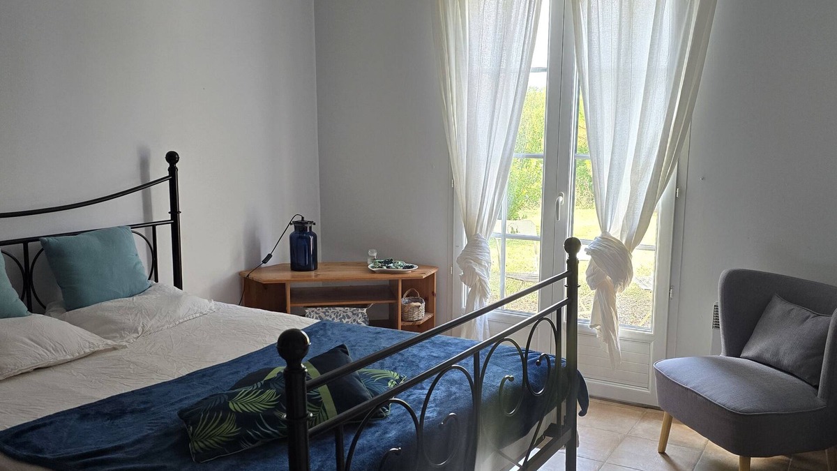 Coueilles Villa | An enchanted interlude in the countryside Villa, swimming pool, jacuzzi just for you