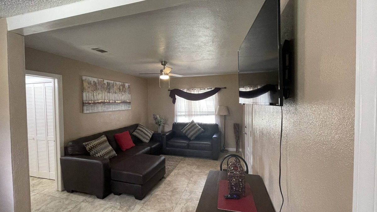 Marianna House | An entire house for getaway, totally private with a private parking