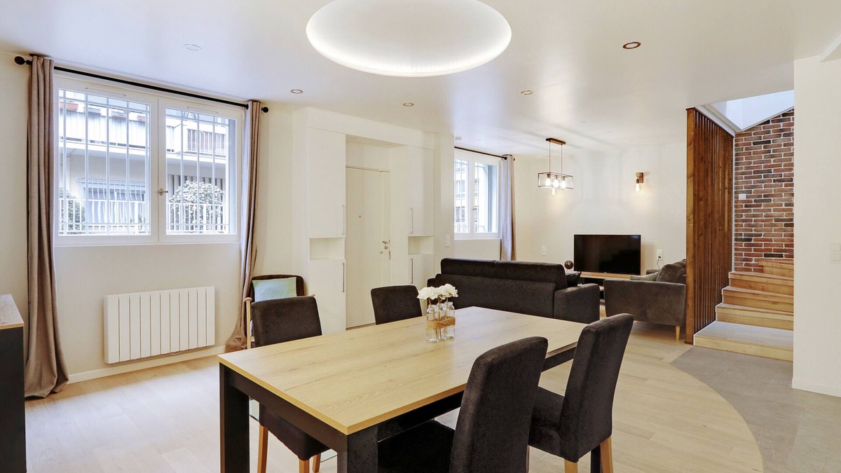 Quartier de la Goutte-d'Or House | An Exquisite 2-BR house in Marx Dormoy-La Chapelle
