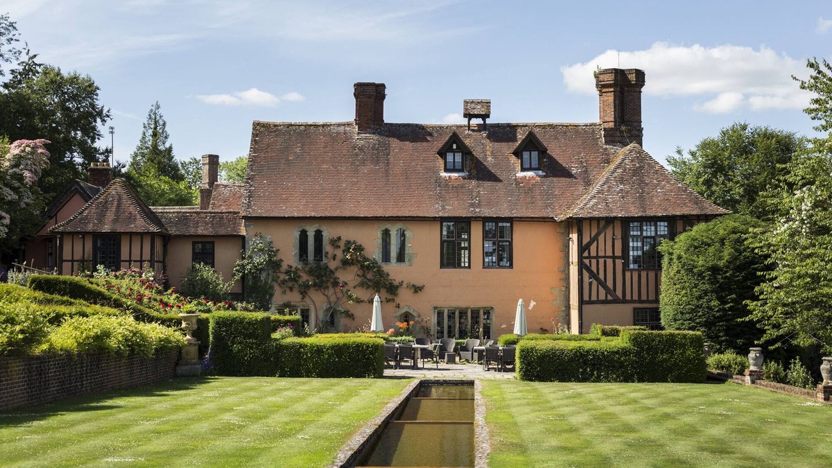 Tollard Royal House | An extraordinary, historic, Grade II* house