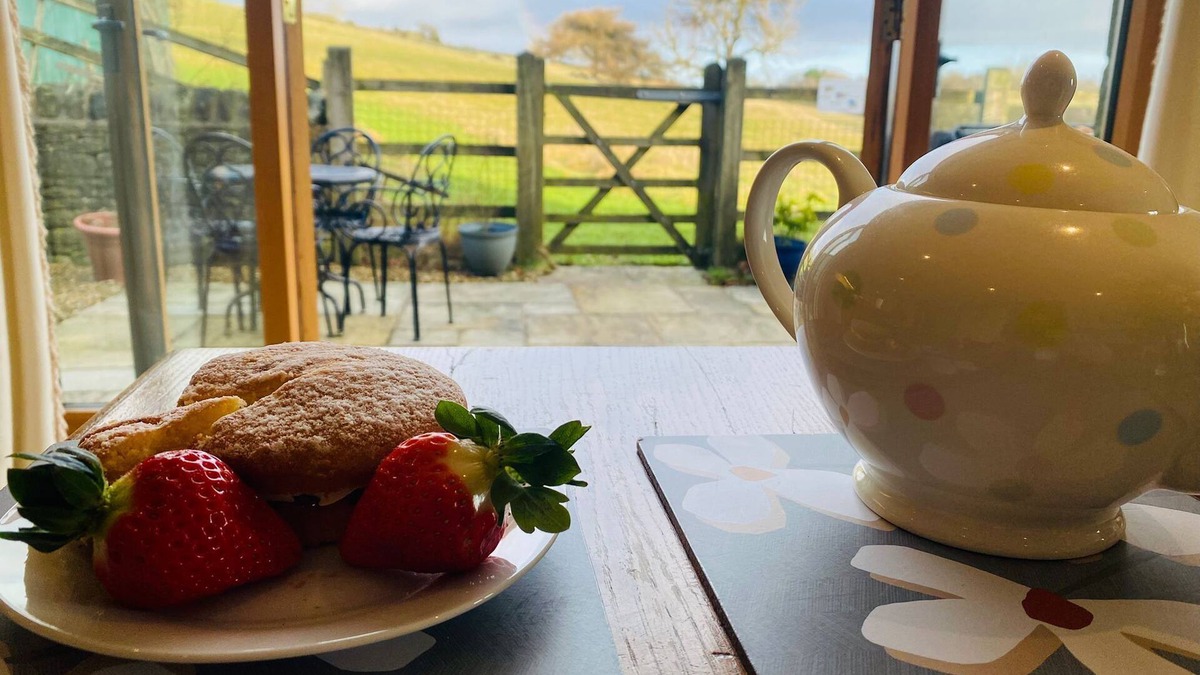 Litton Cottage | An idyllic cottage with stunning views. For those wanting rest and relaxation.