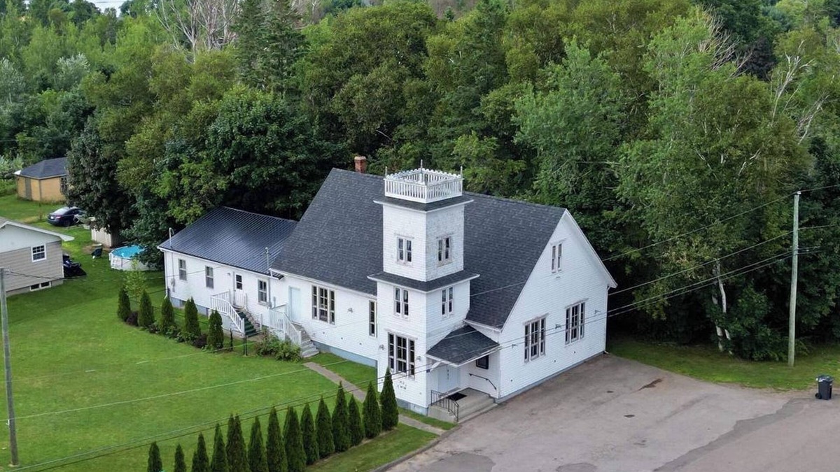 Murray Harbour House | An Inspired Stay in a Historic Church, Reimagined with Luxurious Comfort