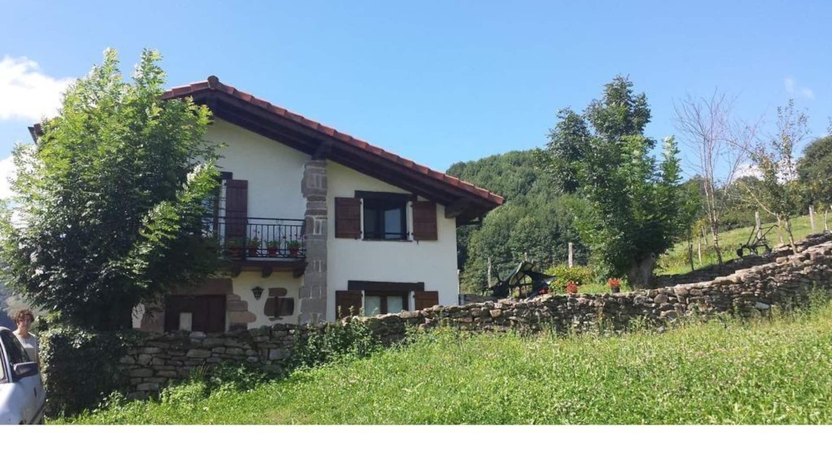 Ituren House | An isolated rural house. Alberroakoborda
