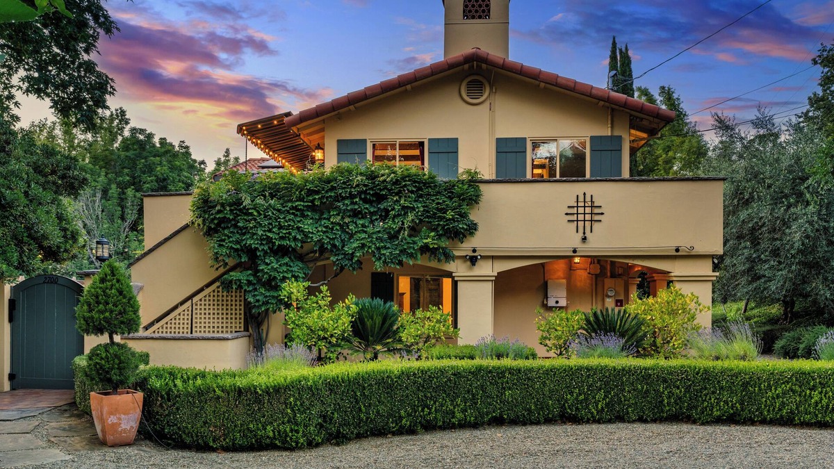 Napa House | An Italian Villa in the heart of Napa Valley!