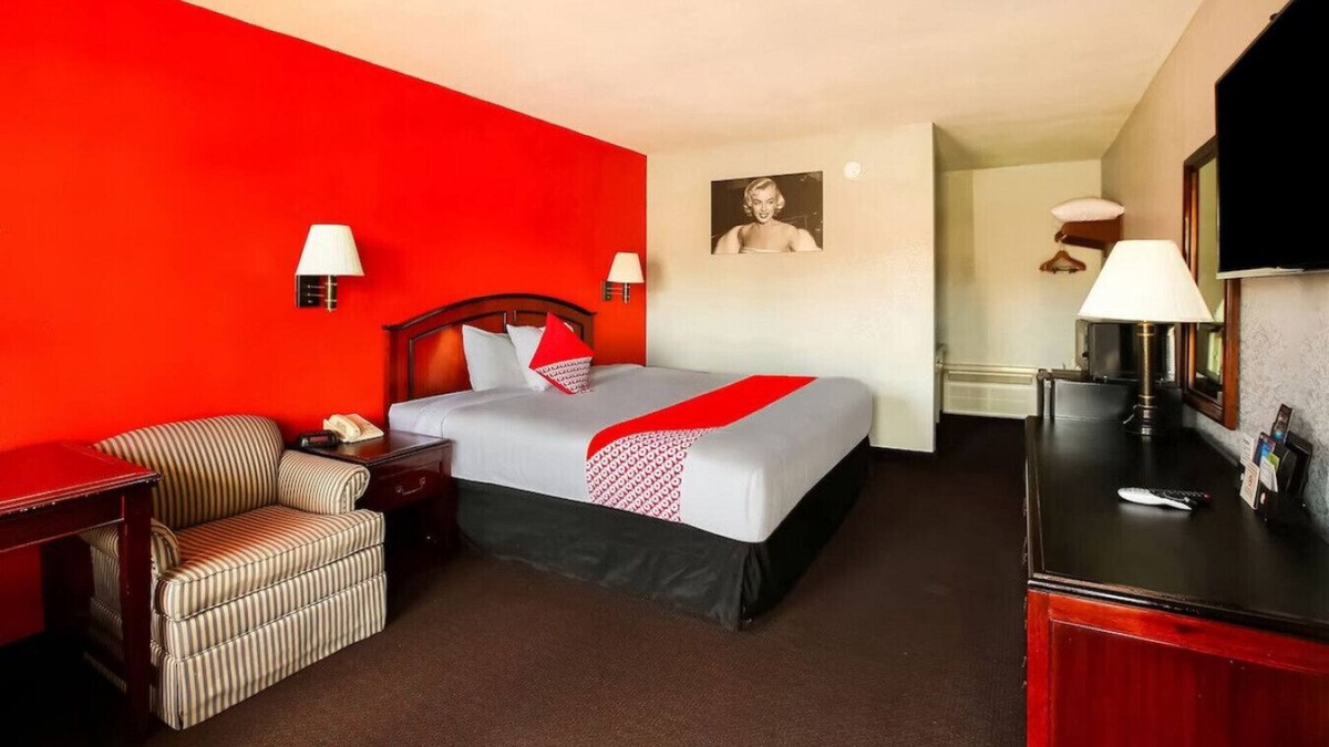 Texarkana House | An Upscale & Best Suite! W/ 24 hr Front Desk