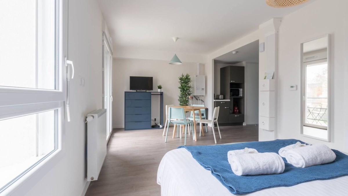 Nord - Gare Apartment | Anaïs - Studio, wifi et gare