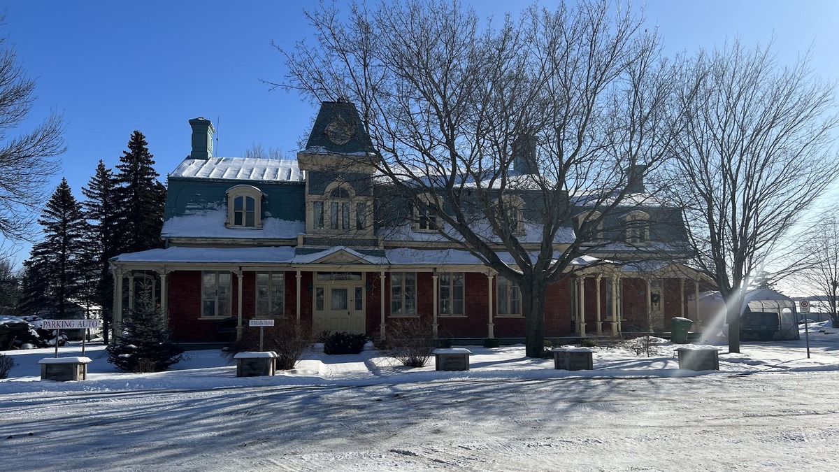 Saint-Zephirin-de-Courval House | Ancestral house 12 rooms