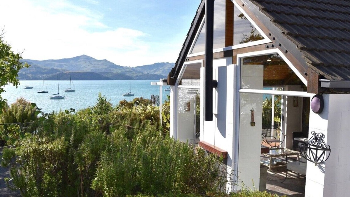 Akaroa Cottage | Anchor in Akaroa - Akaroa Holiday Home