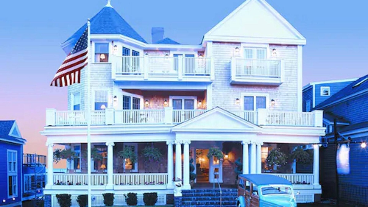 Provincetown House | Anchor Inn Beach House