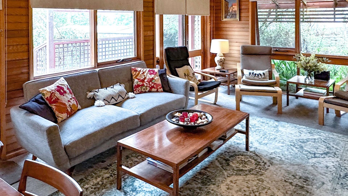 Ventnor Cottage | Anchorage Cottage @ Ventnor: (pet friendly) + WiFi and now with linen included!