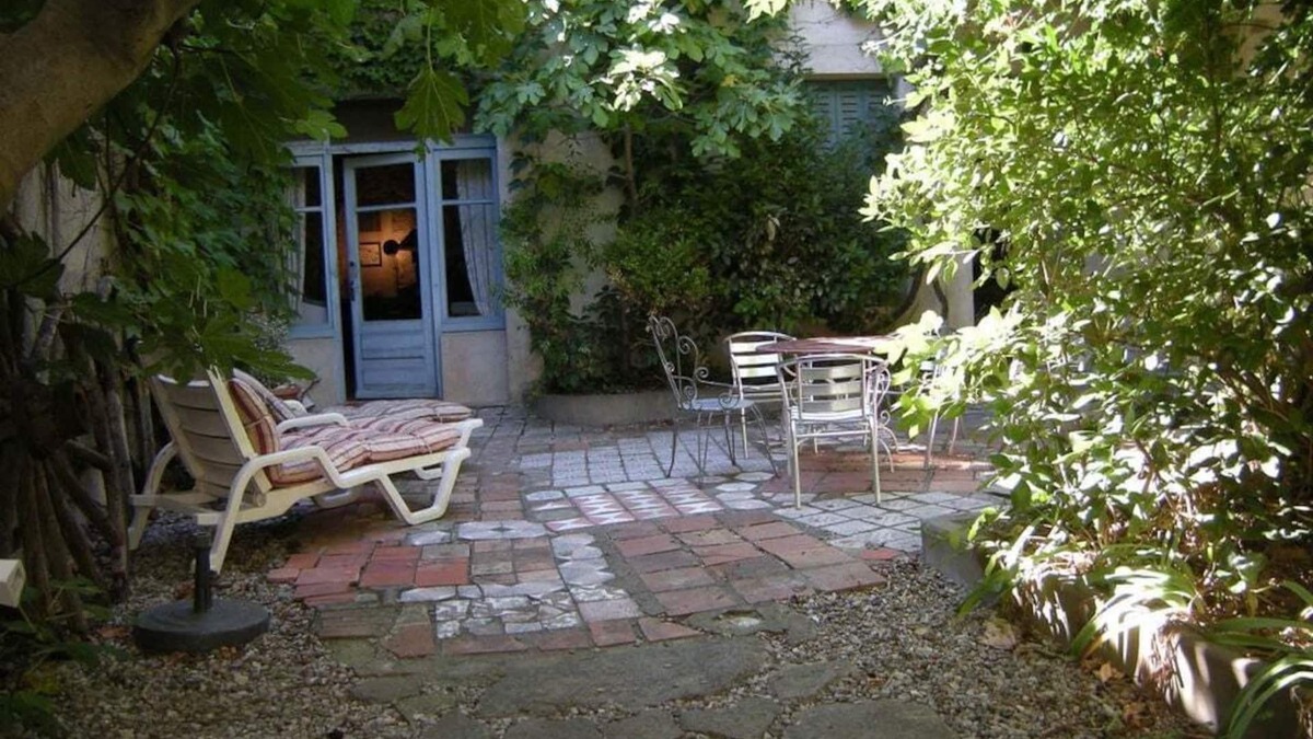 Camplong-d'Aude House | "Ancien Cafe" with courtyard