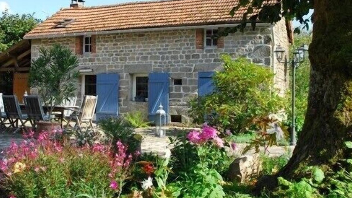 Chatelus-le-Marcheix Cottage | Ancienne Bergerie en Pleine Nature