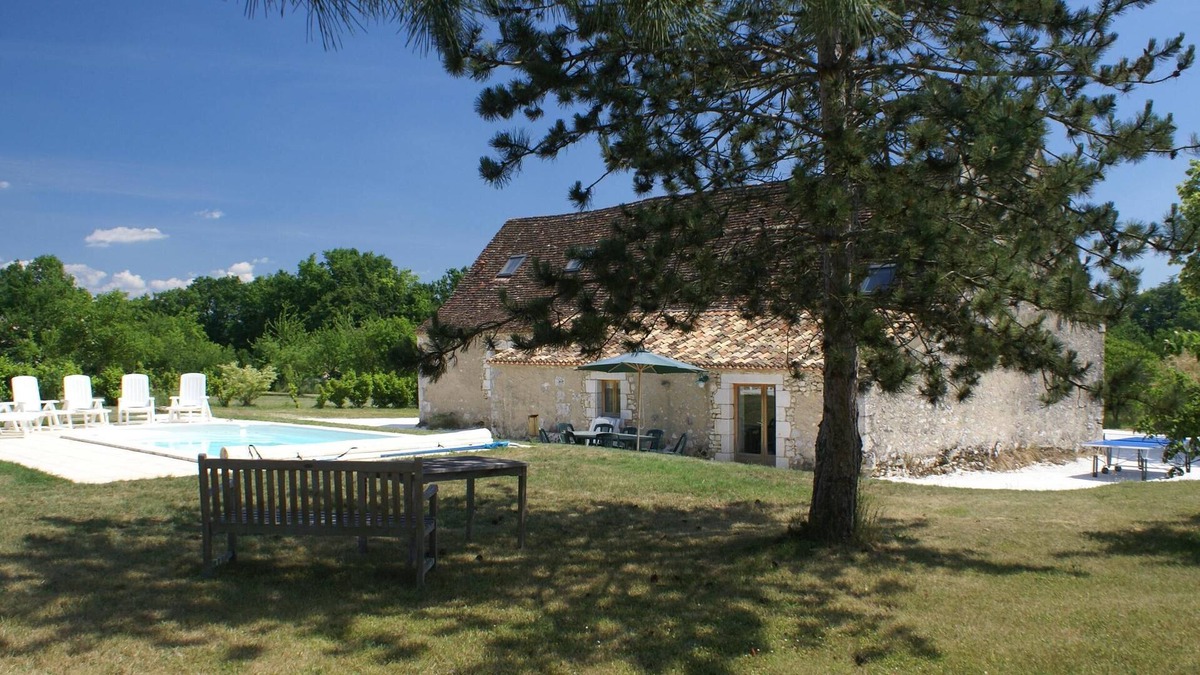 Conne-de-Labarde House | Ancient Barn Recently Renovated With Garden And Private Pool