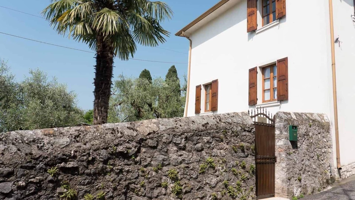 Caprino Veronese House | Ancient dwelling in a period village for a complete relaxation, between Lake Garda and Baldo
