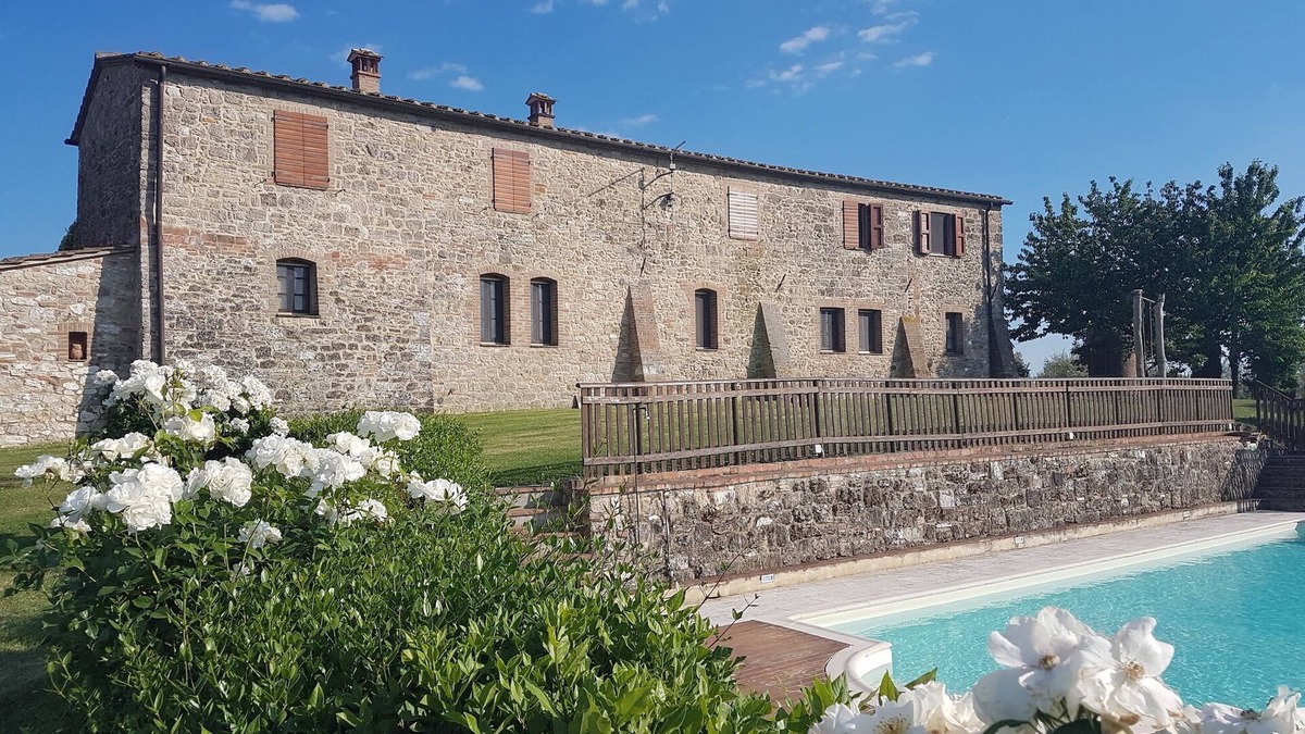 Asciano House | Ancient farmhouse with breathtaking views over the Crete