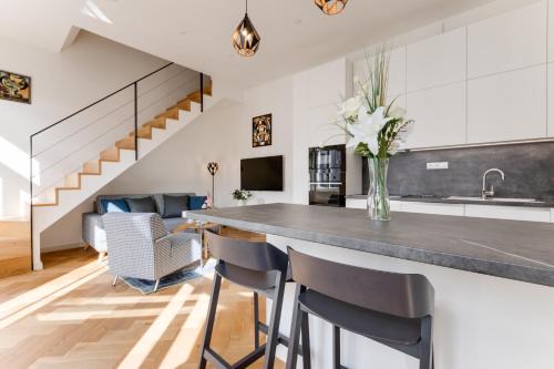 Andel Apartment | Anděl design duplex, AC, garage