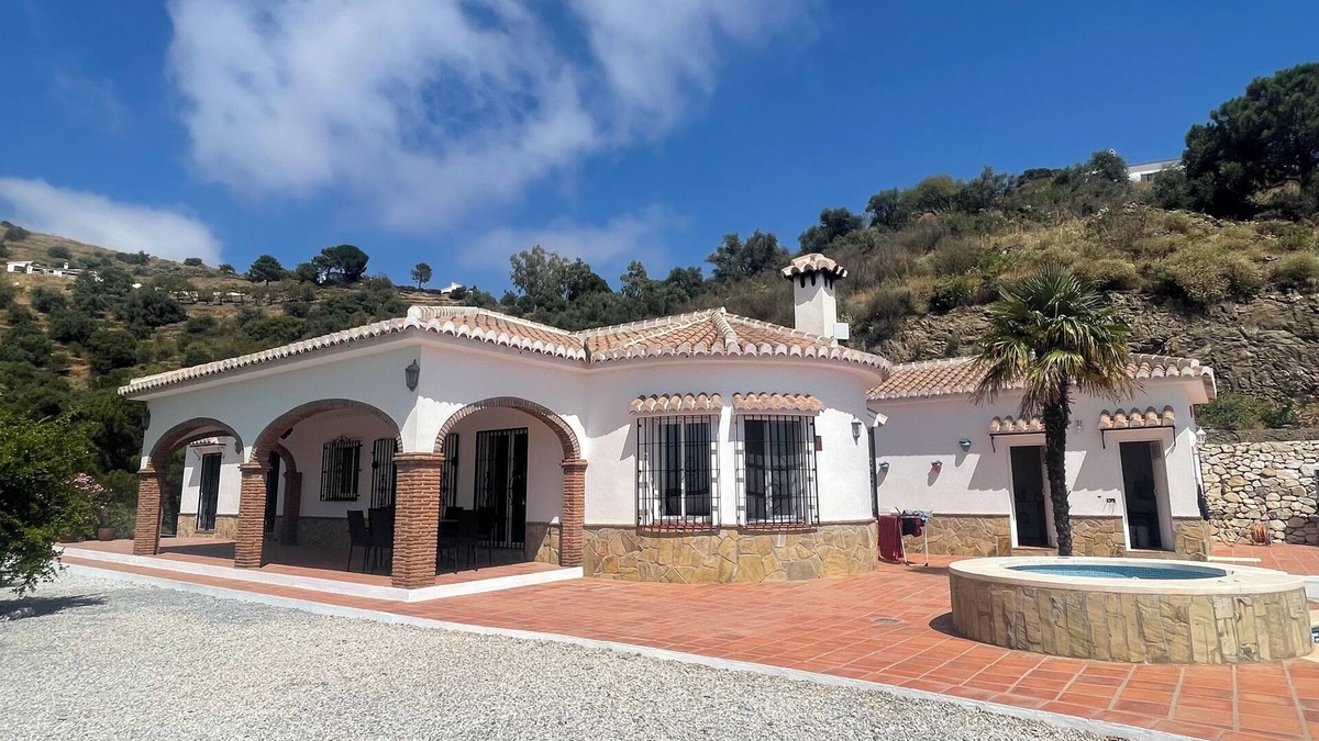 Competa Villa | Andalusian detached villa with pool, sea & mountain views, and stunning sunsets