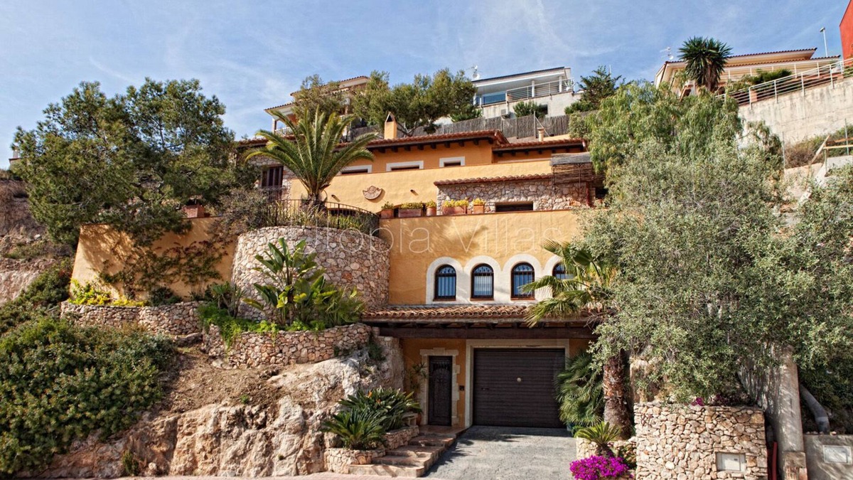 Quint Mar Villa | Andalusian style luxury villa with sea vues in Sitges, Barcelona