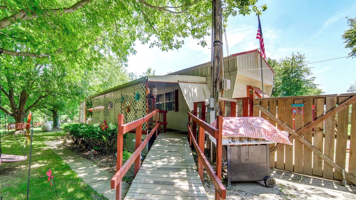 Westford House | Andover Home Near State Park w/Patio & Yard!