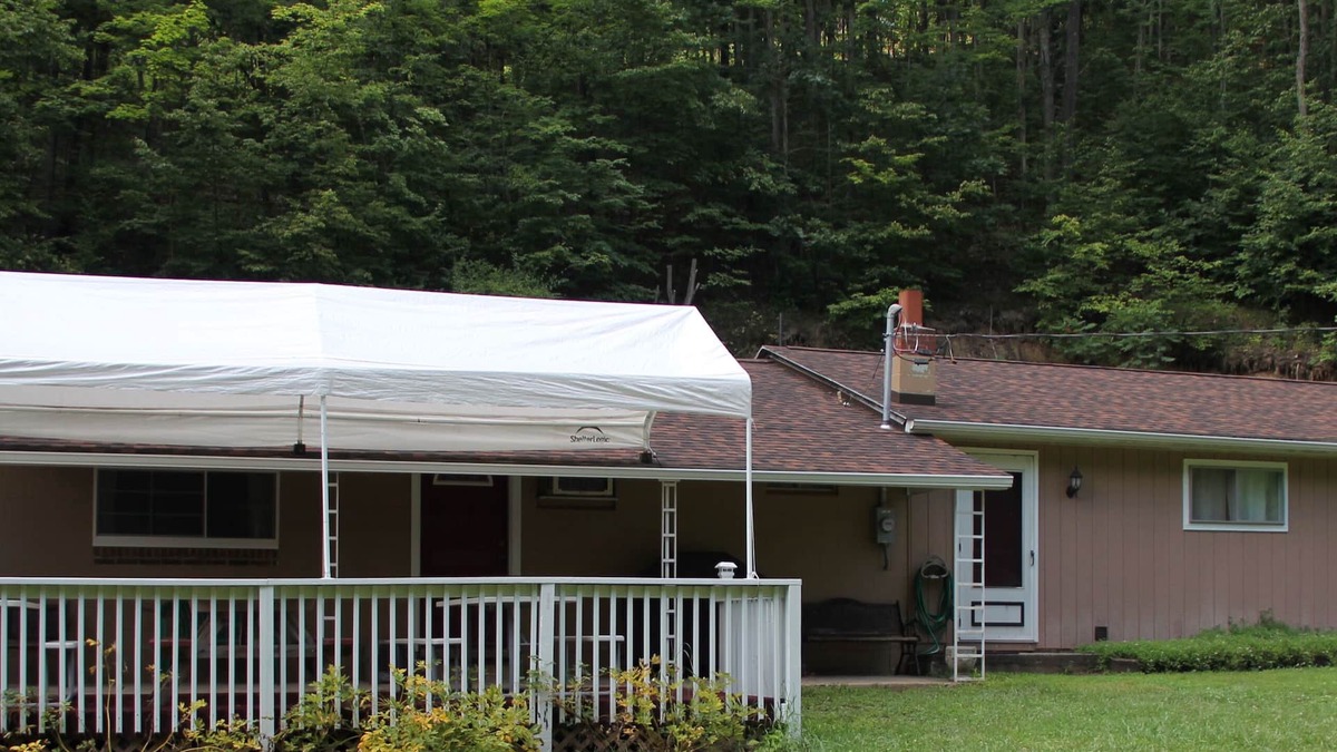 Huntingdon Cottage | Andrus Cottage located 3/10s of a mile from a beautiful cove on Raystown Lake.