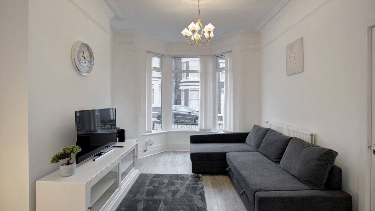 Anfield Apartment | Anfield Serene Home