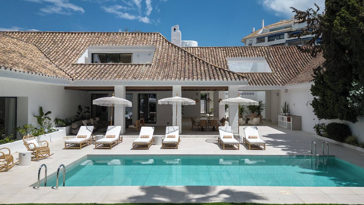 Puerto Banus Villa | Anfitrion | Four Bedroom Villa